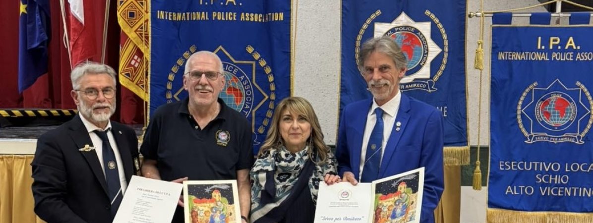 29299FEC-74F2-4286-8C16-79AF33F945D7